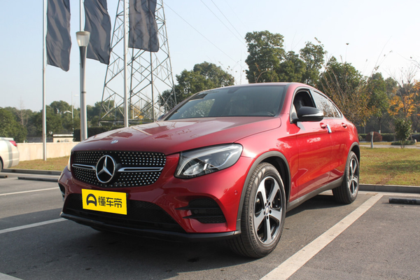 奔驰GLC轿跑 2017款 GLC 200 4MATIC 轿跑SUV座位数(个)_车身图