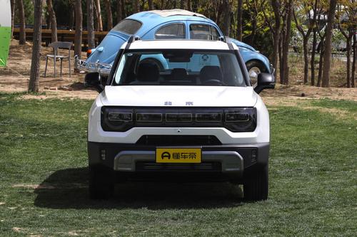 2024款BJ30，配1.5T混动+四驱，油耗6.54L，售价13.69万带劲不？