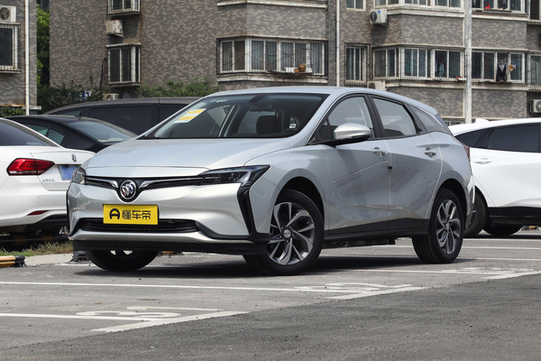 微蓝6 2024款 450km 舒享Plus版厂商_基本信息图