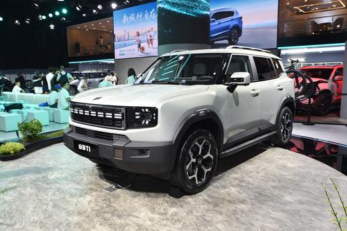 奇瑞再添“新丁”，轴距2810mm，配1.5T插混，动力强油耗低，香吗