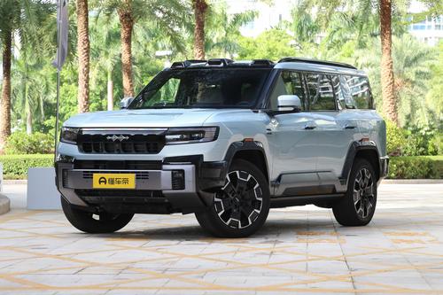 方程豹 豹8：37.98万起售，搭2.0T插混+华为高阶智驾，值得入手？