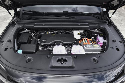 零跑C10：轴距2825mm，综合续航1190km，值得买吗？