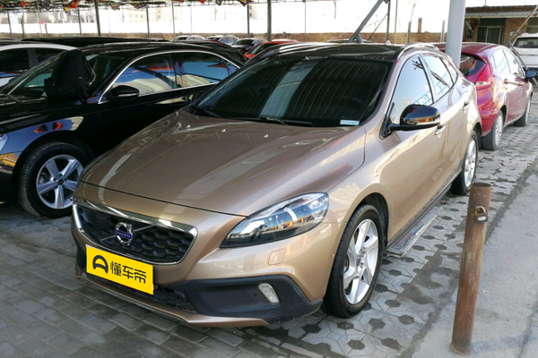 沃尔沃V40 2014款 Cross Country T5 AWD 智雅版厂商_基本信息图