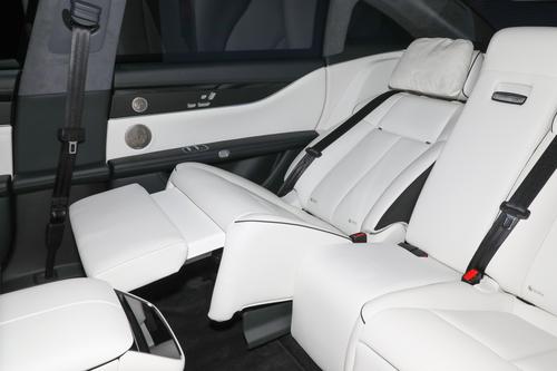 816km纯电续航+800V快充，享界S9到底值不值得买？