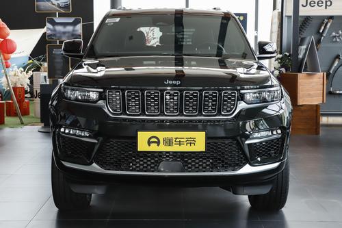 实拍大切诺基4xe：2.0T+全时四驱，硬派越野SUV，适合入手吗