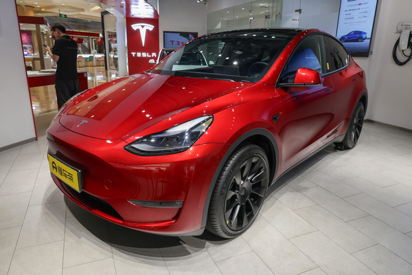 Model Y 2024款 长续航全轮驱动版四驱类型_底盘/转向图