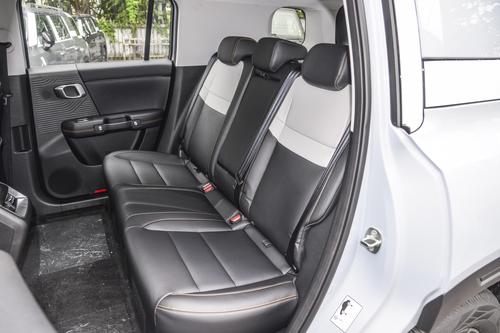 仅售13.69万，带魔核电驱+四驱动力，轴距2820mm，方盒子越野看TA