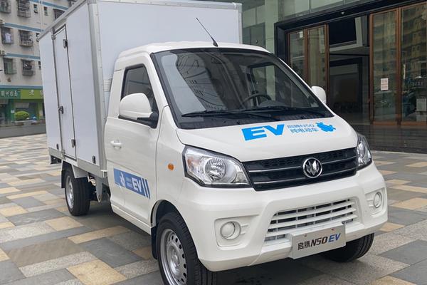 新龙马汽车启腾N50 EV 2022款 栏板运输车宁德时代40.18kwh版 厂商_基本信息图