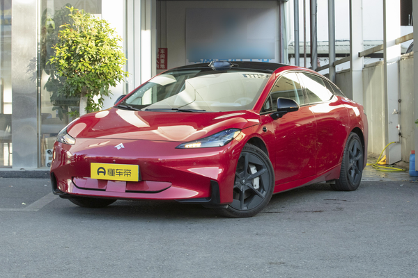 昊铂GT 2024款 全球款 710km 特高压激光雷达版 三元锂后排出风口_空调/冰箱图
