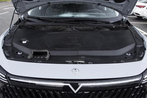 惠后13.49万，搭1.5T插混，续航1123km，7.9s破百，这国产SUV够香