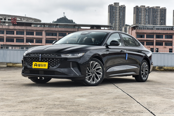 林肯Z 2025款 2.0T 两驱尊逸混动版厂商_基本信息图