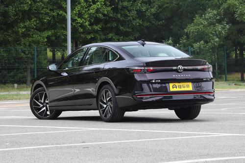 新款迈腾要来了，外观内饰大改，新增1.5T动力，定价或将有惊喜！