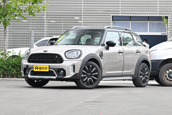 MINI COUNTRYMAN 2023款 2.0T COOPER S 鉴赏家扬声器数量(个)_影音娱乐图