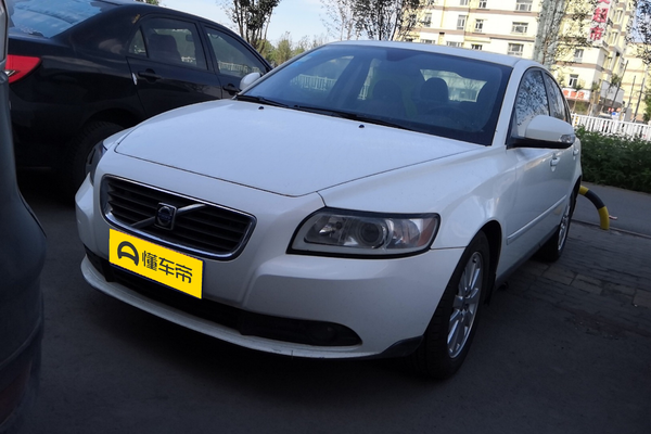 沃尔沃S40 2009款 2.0L 自动智雅版厂商_基本信息图