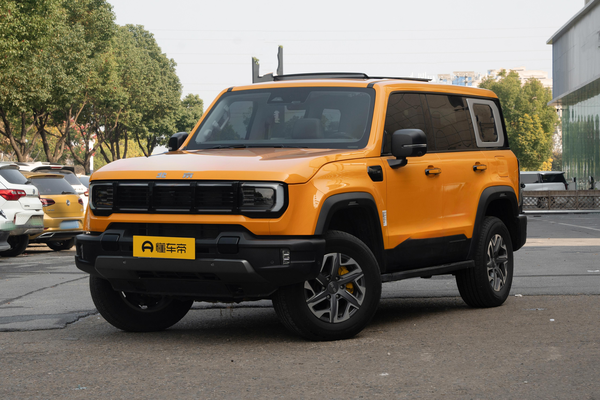 北京越野BJ40 2024款 城市猎人版 2.0T 自动四驱 进阶型能源类型_基本信息图