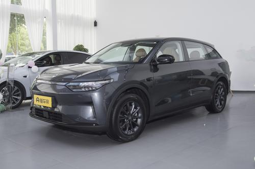 9月卖了销8370台！这台中型SUV值得一看，标配8295芯片，性价比高