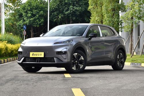 深蓝S05：续航510km，入门就是高配，家用代步选它如何？