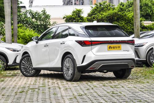 2025款雷克萨斯RX上市，全新配置升级应对激烈竞争