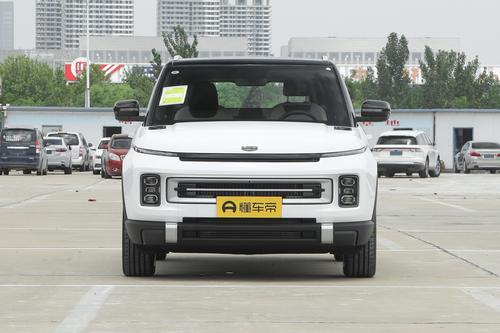 外观时尚且油耗低，吉利ICON值不值得购买？