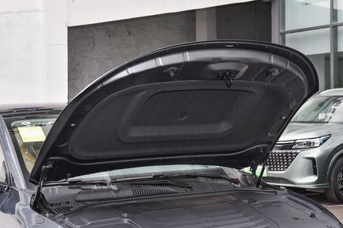 十来万的中大型车！续航超1200km+272Ps，三联屏配8295P芯片，香