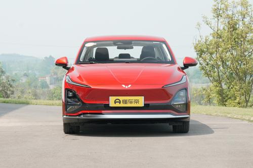 买纯电动车看这款，售价10.98万，续航510km，五菱星光EV怎么样？