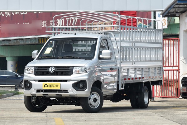 东风小康D71 PLUS 2022款 改款 1.6L LV0 SFG16C厂商_基本信息图