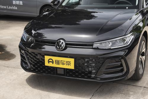 大众上硬菜！新款380TSI帕萨特，限时15.99万起，220马力带劲不？