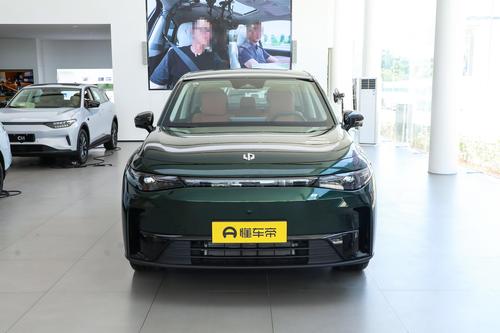 可油可电SUV，续航1190km+2825mm轴距，体验零跑C10