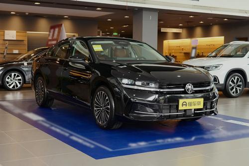 售价22.59万，配2.0T+8AT，这台大众迈腾实力如何？