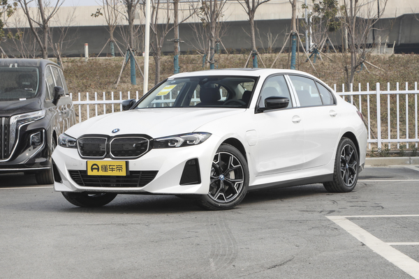 宝马i3 2023款 eDrive 40 L 曜夜套装能源类型_基本信息图