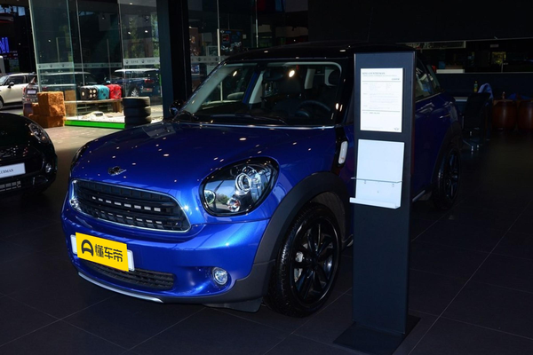 MINI COUNTRYMAN 2016款 1.6T COOPER ALL4 Excitement装备控整备质量(kg)_车身图