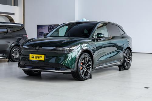 极氪全新中型SUV，入门即高配，配800V快充，轴距2925mm，值吗？