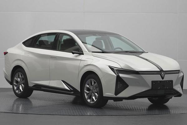 灵悉L 2025款 头号玩家版+超级加倍选装包厂商_基本信息图