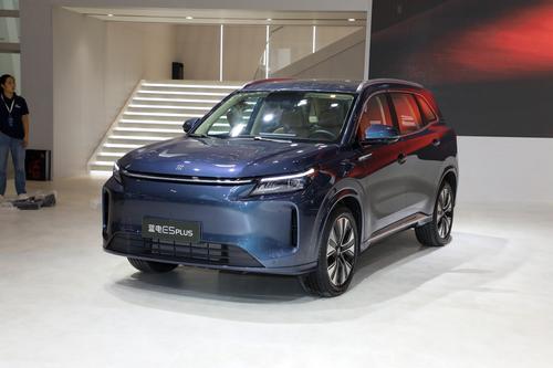 赛力斯蓝电E5 PLUS上市，售价9.98万元起