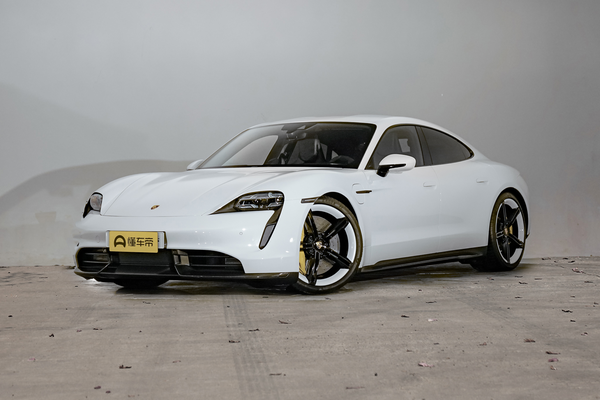 Taycan 2019款 Taycan Turbo S轴距(mm)_车身图