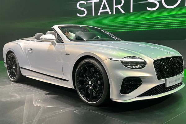 欧陆PHEV 2025款 GT 敞篷极致版能源类型_基本信息图