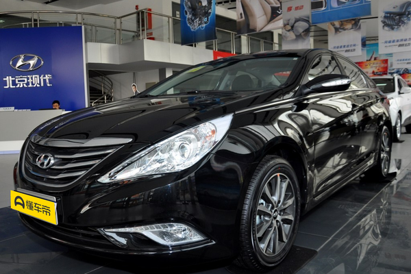 索纳塔八 2013款 2.0L 自动领先版厂商_基本信息图