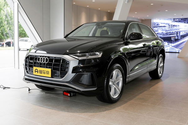 奥迪Q8 2022款 45 TFSI 豪华动感型厂商_基本信息图