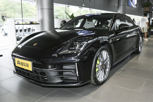 Panamera E-Hybrid 2024款 Panamera 4 E-Hybrid 行政加长版 2.9T厂商_基本信息图