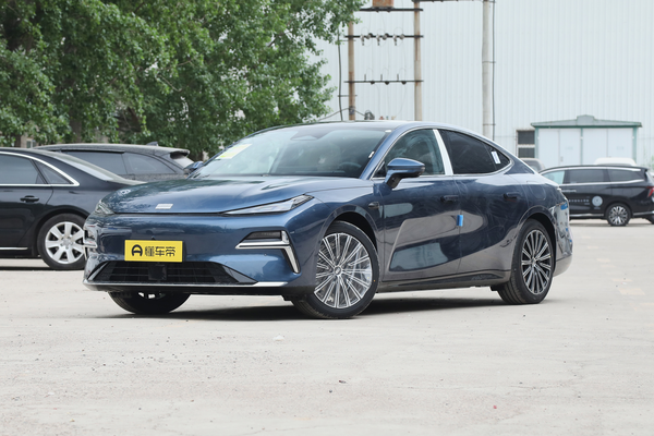 银河星耀8 PHEV 2025款 130km EM-i 旗舰版级别_基本信息图