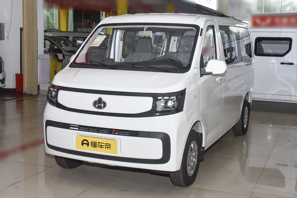 睿行EM60 2025款 精英版 7座300km背掀门70kW厂商_基本信息图