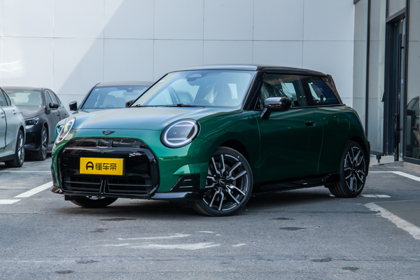 电动MINI COOPER 2026款 COOPER SE 赛车手厂商_基本信息图