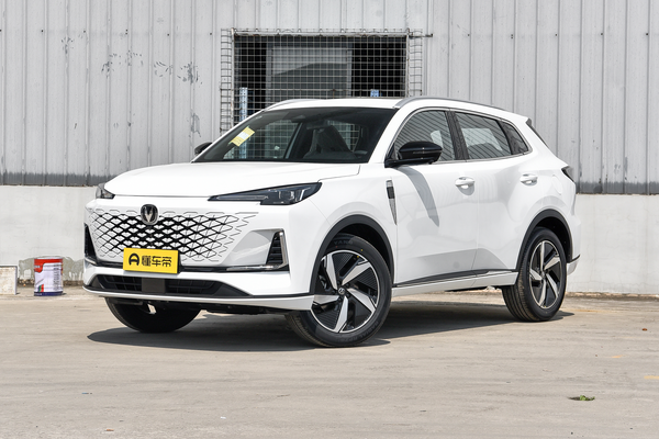 长安CS55 PLUS 2025款 第三代 1.5T 500Bar 尊贵型最大功率(kW)_基本信息图