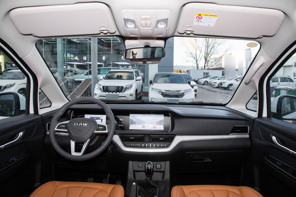 锐胜王牌M7 2026款 CNG-2.0L中级营运舒适版 手动长轴 9座厂商_基本信息图