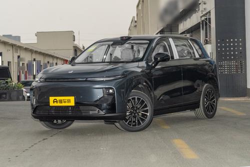 10万级纯电SUV，轴距2735mm，带激光雷达，试驾零跑B10