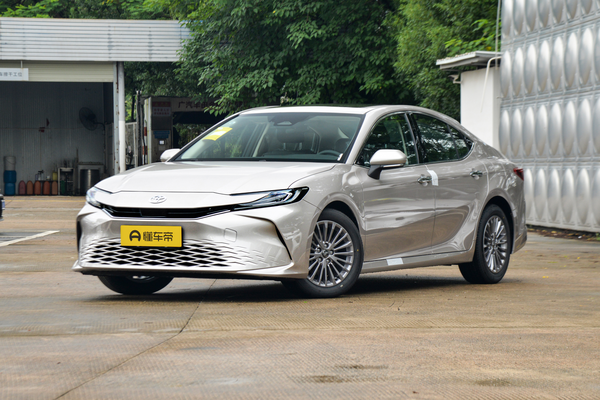 凯美瑞 2026款 双擎 2.0HGVP 豪华版厂商_基本信息图