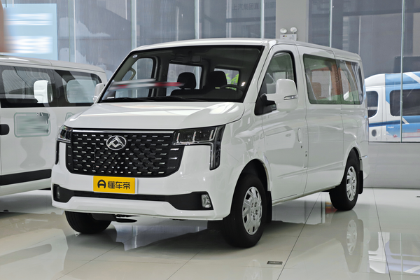 新途V80 2025款 PRO 2.0T 手动傲运通短轴超低顶147Ps 5/6座厂商_基本信息图