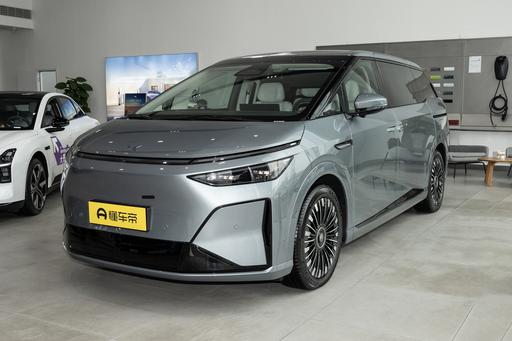 小鹏 X9 Ultra