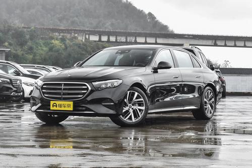 新车 | 新增副驾座椅记忆/油耗调整，2025款改款奔驰E级实车到店