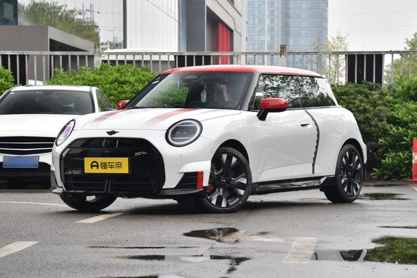 电动MINI JCW 2026款 JOHN COOPER WORKS厂商_基本信息图